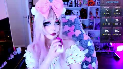 Snapshot of aki__ra chatting on 02-26-26, 12:09 Aki online show from 02-26-26, 12:09