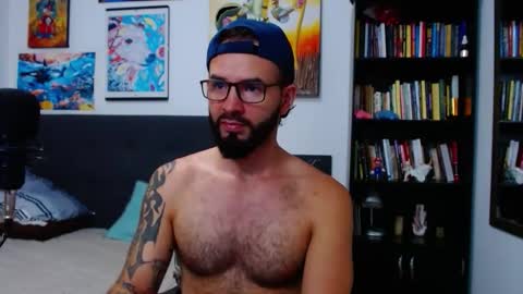 akiles online show from 11-25-25, 11:05