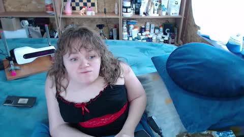 Snapshot of akindmodel chatting on 10-08-25, 07:28 Natalie online show from 10-08-25, 07:28