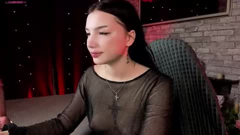 Snapshot of akiraasai chatting on 09-17-25, 08:43 Akira please help me get my first 50 thumps up online show from 09-17-25, 08:43