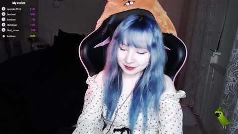 Snapshot of akirahartyx chatting on 01-11-25, 02:04 akirahartyx online show from 01-11-25, 02:04