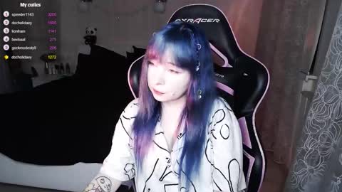 Snapshot of akirahartyx chatting on 10-12-25, 03:33 akirahartyx online show from 10-12-25, 03:33