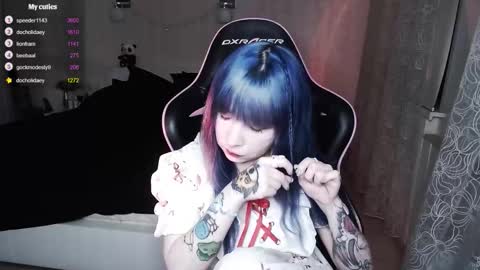 Snapshot of akirahartyx chatting on 10-13-25, 03:23 akirahartyx online show from 10-13-25, 03:23