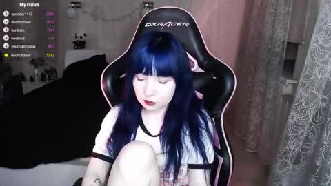 Snapshot of akirahartyx chatting on 10-23-25, 04:39 akirahartyx online show from 10-23-25, 04:39