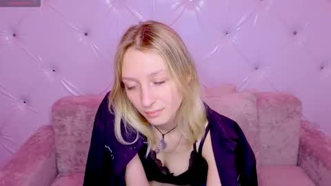 Snapshot of akiro_kim chatting on 03-11-26, 05:02 akiro_kim online show from 03-11-26, 05:02