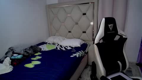 Snapshot of akyra_latin chatting on 02-03-26, 02:11 Akyra latin online show from 02-03-26, 02:11