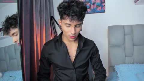 Snapshot of ala_ha_ chatting on 01-03-25, 03:27 Ander uwu online show from 01-03-25, 03:27