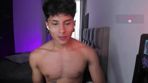 Snapshot of ala_ha_ chatting on 10-17-25, 08:22 Ander uwu online show from 10-17-25, 08:22