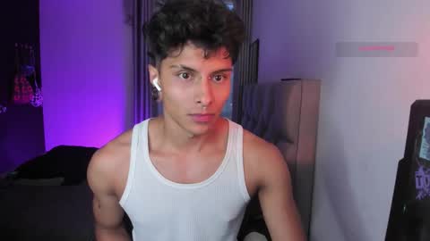 Snapshot of ala_ha_ chatting on 10-19-25, 10:43 Ander uwu online show from 10-19-25, 10:43