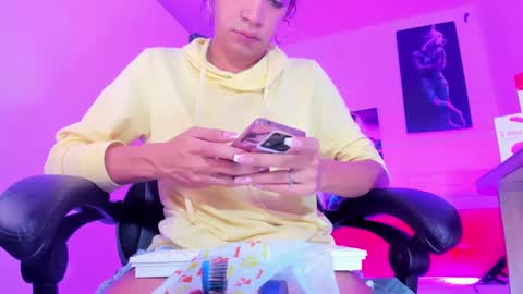 Alahia Rodriguez online show from 01-08-25, 07:34