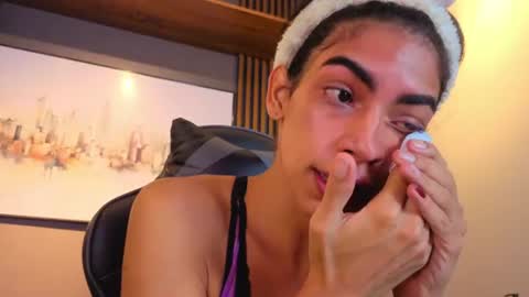 Snapshot of alahia__rodriguez chatting on 07-20-26, 01:24 Alahia Rodriguez online show from 07-20-26, 01:24