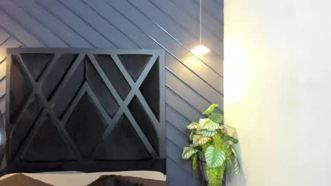 Snapshot of alahia_dangelo_ chatting on 09-18-25, 11:23 ALAHIA online show from 09-18-25, 11:23