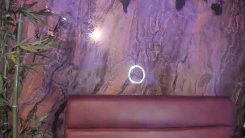 Snapshot of alahia_dangelo_ chatting on 11-25-25, 05:24 ALAHIA online show from 11-25-25, 05:24