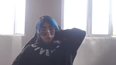 Snapshot of alahia_dangelo_ chatting on 12-14-25, 02:00 ALAHIA online show from 12-14-25, 02:00