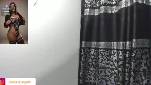Snapshot of alahia_dangelo_ chatting on 05-04-26, 05:20 ALAHIA online show from 05-04-26, 05:20