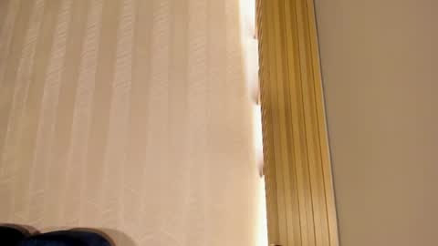 Snapshot of alahia_dangelo_ chatting on 05-23-26, 05:39 ALAHIA online show from 05-23-26, 05:39
