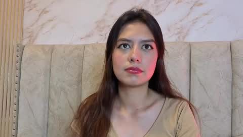 alahiasweet1 online show from 04-17-26, 12:08