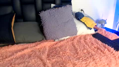 alaia online show from 03-18-26, 02:42