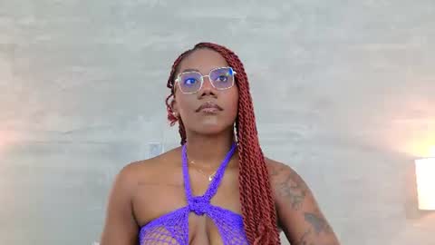 Snapshot of alaia_colins chatting on 07-22-26, 04:37 alaia_colins online show from 07-22-26, 04:37