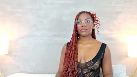 Snapshot of alaia_colins chatting on 07-25-26, 01:58 alaia_colins online show from 07-25-26, 01:58