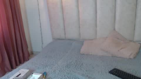 alaia online show from 11-29-25, 03:26