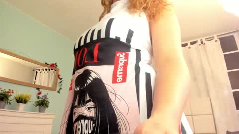 Snapshot of alaia_greyy chatting on 02-01-25, 02:13 Alaia online show from 02-01-25, 02:13