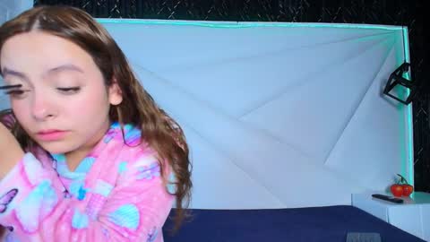 Snapshot of alaia_liam chatting on 12-24-24, 11:17 alaia_liam online show from 12-24-24, 11:17