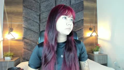  Alaia  online show from 01-23-25, 11:37