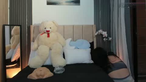     online show from 07-22-26, 04:21
