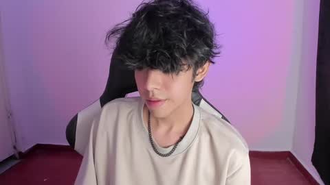 Snapshot of alan18n chatting on 01-09-25, 09:26 alan18n online show from 01-09-25, 09:26