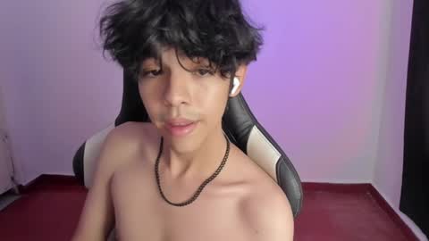 Snapshot of alan18n chatting on 01-11-25, 06:12 alan18n online show from 01-11-25, 06:12