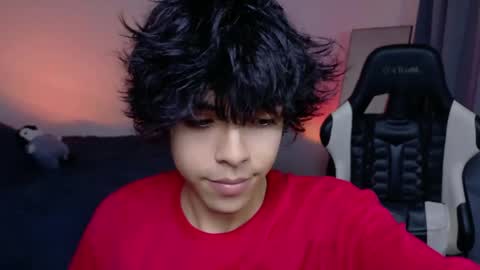 Snapshot of alan18n chatting on 04-21-26, 12:01 alan18n online show from 04-21-26, 12:01