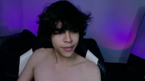 Snapshot of alan18n chatting on 05-19-26, 01:56 alan18n online show from 05-19-26, 01:56