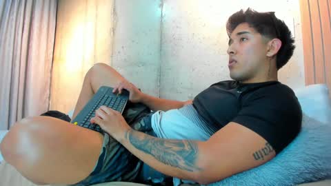 Snapshot of alan_greek_1 chatting on 12-07-24, 03:36 Alan greek online show from 12-07-24, 03:36