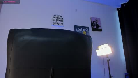 Snapshot of alan_rosee chatting on 01-09-25, 01:02 Alan online show from 01-09-25, 01:02