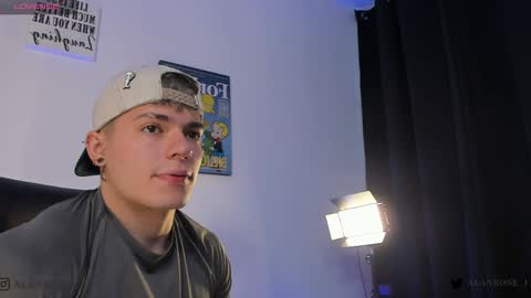Snapshot of alan_rosee chatting on 01-15-25, 01:52 Alan online show from 01-15-25, 01:52