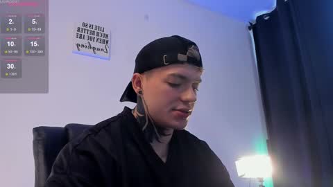 Snapshot of alan_rosee chatting on 02-20-25, 02:24 Alan online show from 02-20-25, 02:24