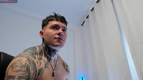 Snapshot of alan_rosee chatting on 09-15-25, 04:40 Alan online show from 09-15-25, 04:40
