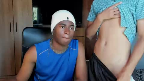 Alan and Criss - WE JUST FRIENDS WITH BENEFITS BOTH VERS online show from 05-15-26, 09:00