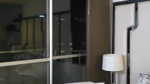 Alan Vidal online show from 10-20-25, 03:18