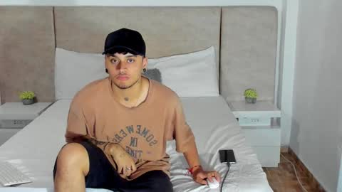             online show from 12-02-24, 12:41