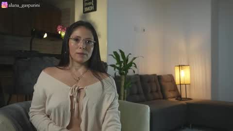 Alana Gasparini online show from 11-08-25, 01:28