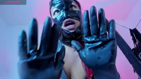 Alana jones online show from 05-20-26, 04:46