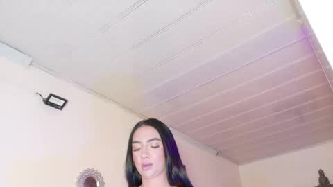 Snapshot of alana_madison chatting on 01-06-26, 11:36 Maeve online show from 01-06-26, 11:36