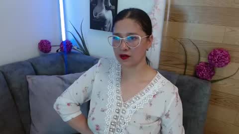 Alana  online show from 03-26-26, 07:41
