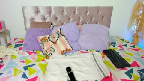 Snapshot of alana_vega69 chatting on 06-02-26, 12:40 alana_vega69 online show from 06-02-26, 12:40