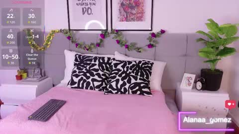 Snapshot of alanaa_gomez chatting on 09-13-25, 12:27 Alanaa online show from 09-13-25, 12:27