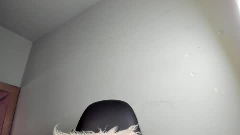Snapshot of alanah_connor99 chatting on 05-26-26, 02:24 alanah connors online show from 05-26-26, 02:24