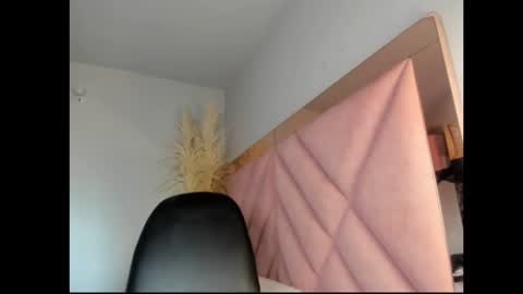 Snapshot of alanah_connor99 chatting on 06-25-26, 09:19 alanah connors online show from 06-25-26, 09:19