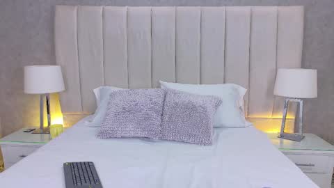 Snapshot of alanah_grey chatting on 10-16-25, 07:48 Alanah Bustamante online show from 10-16-25, 07:48